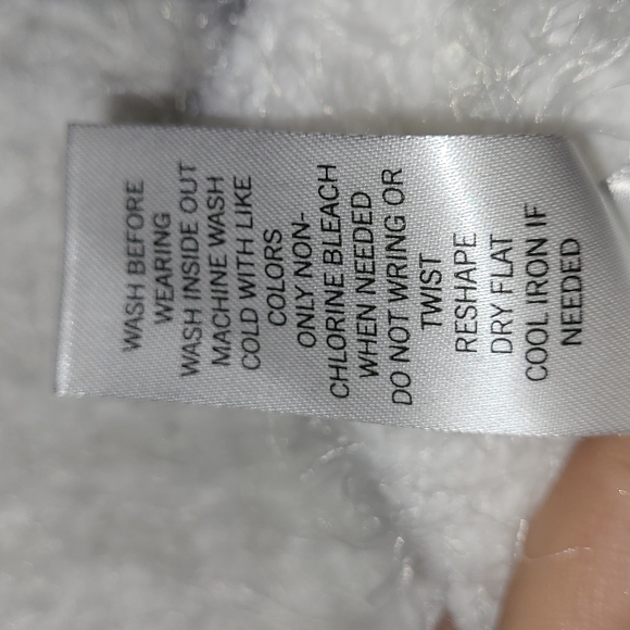 🆕️So Sweater - Picture 7 of 9